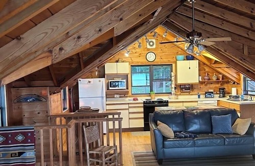 Boulder Junction Cabin | Fiesta on the Lake - The Lounge on Trout Lake