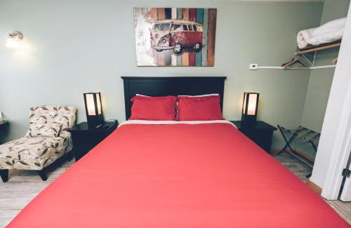 Crestone Apartment | Fifth Dimension Room 1