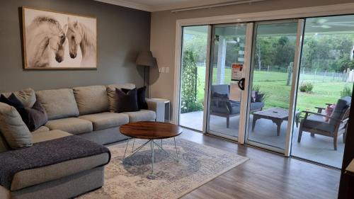 Highvale House | Fig Tree Farm B&B Highvale-Farmstay near Brisbane!