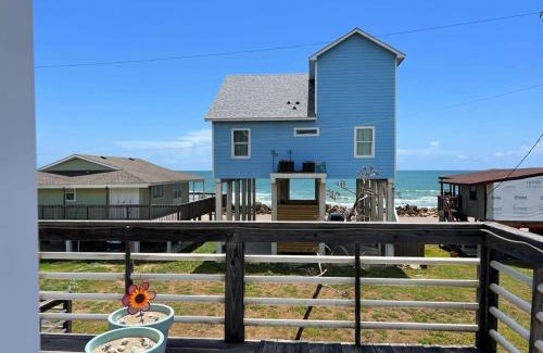 San Luis House | Filtered Ocean Views and Spectacular Surf Sounds!