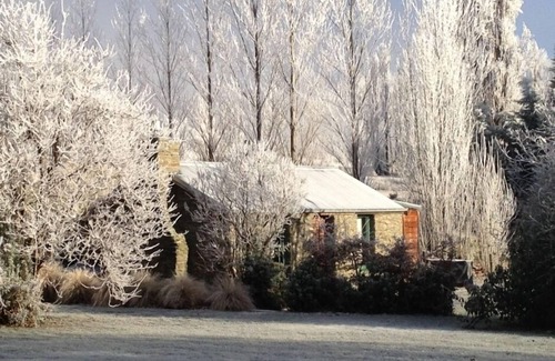 Gibbston Cottage | Finalist - Bookabach of the year 2020 - Gibbston