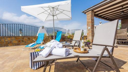 Orgiva House | Finca Al-Zaytún Órgiva by Ruralidays