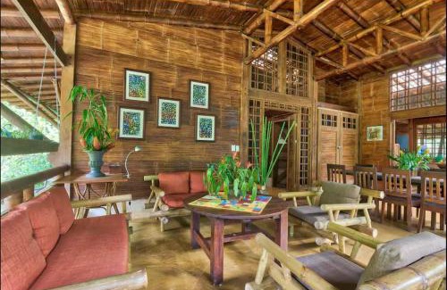 Platanares House | Finca Anjala - Architectural lodge on sustainable