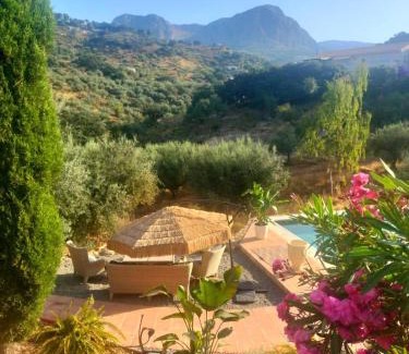 Riogordo Bed & Breakfast | Finca Corazonada