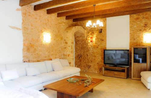 Portopetro Villa | Finca Mondrago Duri