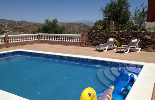 Iznate House | Finca with fantastic views of the sea and the mountains, POOL (heated), W-Lan