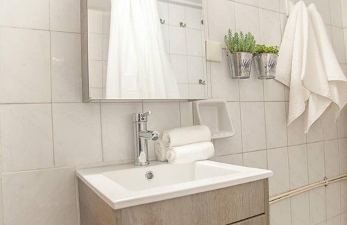 Kerameikos Apartment | Fionia In Gazi- Athens Center Apartment