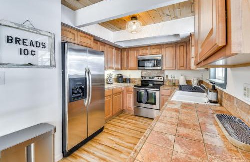 Glencoe House | Fire Pit and Lake Access Dreamy California Cabin!