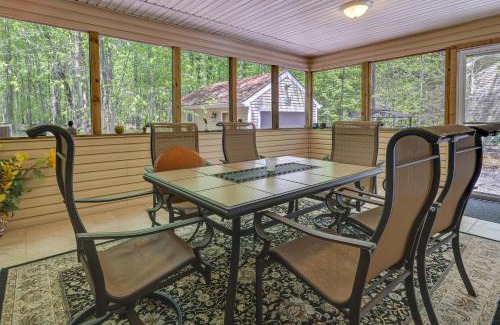 Thornhurst House | Fire Pit, Kayak and Gas Grill Pocono Lake Home!