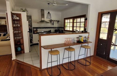 Firefly House | Firefly Resort: House & Cottage on 10 acres. BBQ deck, pool, tennis court, lawns