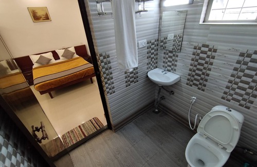 Devikolam Hotel | Firefly Resort