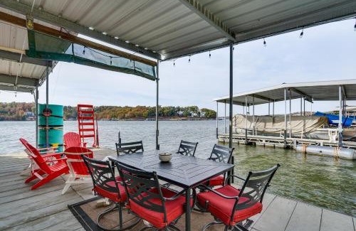 Lake Ozark House | Fireplace, Deck and Grill Lake Ozark Family Retreat