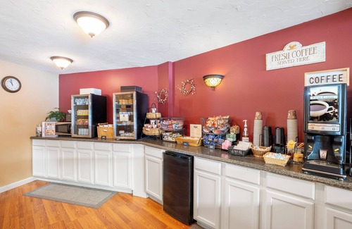 Gilford Hotel | Fireside Inn & Suites Gilford