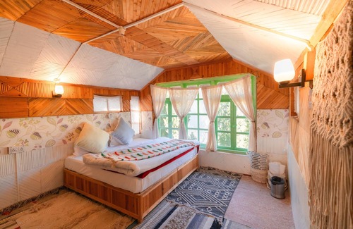 Shoja Hotel | Firgun Chapter Shoja