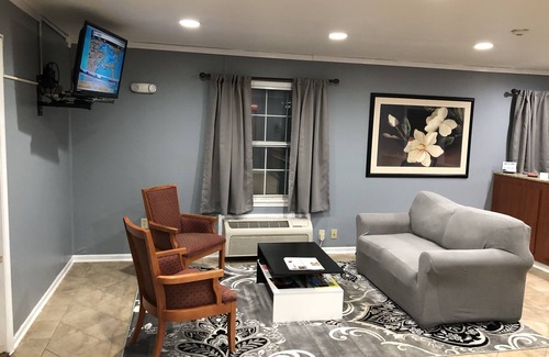 Rantoul Hotel | First Heritage Inn Rantoul