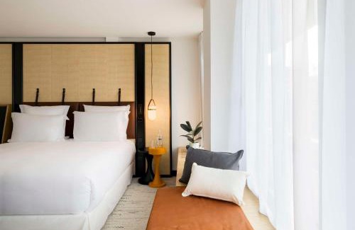 Meriadeck Hotel | FirstName Bordeaux, Part of JdV by Hyatt