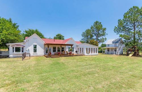 Fredericksburg Apartment | Fischer Farmhouse