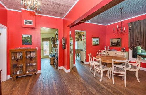 Fredericksburg Apartment | Fischer Farmhouse