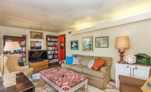 Fredericksburg Apartment | Fischer Farmhouse