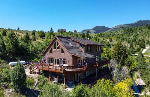 Fish Haven House | Fish Haven Cabin with Game Room, Views and Deck!
