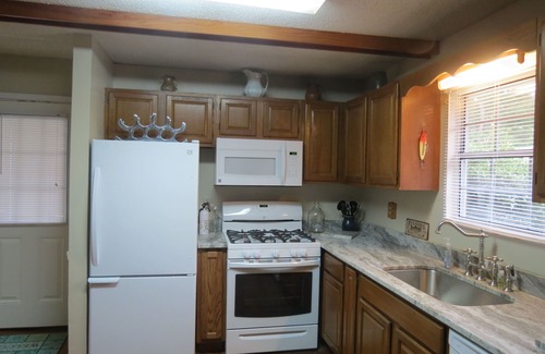 Bon Secour Cottage | Fishermen Beach Lovers Snowbirds Unique Bon Secour River Cabin, Pet Friendly!