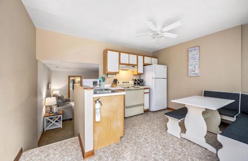 Deep Hole House | Fishhook Hideaway