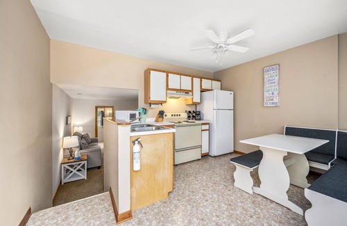 Deep Hole House | Fishhook Hideaway - Adorable AND Affordable!