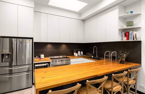 Fitzroy House | Fitzroy's 3BR Luxury Retreat