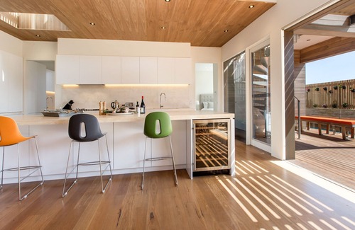 Sorrento House | Five bed stunning beach house, with pool, best family location (sleeps10)