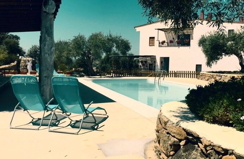 Almoharin Villa | Five star villa with fabulous swimming pool