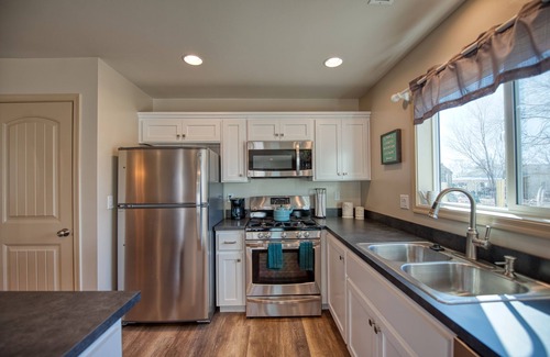 Flagstaff House | Flagstaff Country Mountain Getaway, Pet Friendly & Family Friendly!