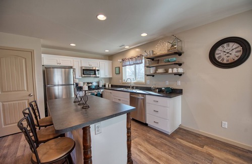 Flagstaff House | Flagstaff Country Mountain Getaway, Pet Friendly & Family Friendly!