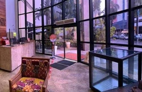 Caminho das Arvores Hotel | Flat 502 América Tower, ao lado do Salvador Shopping