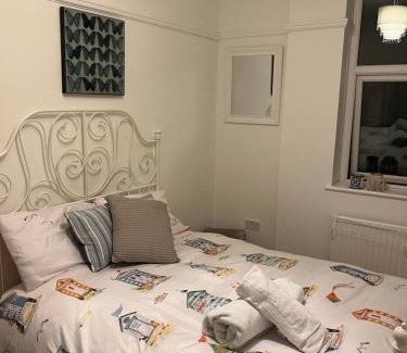 Southend-on-Sea Apartment | Flat Beside the sea