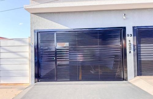 Ourinhos House | Flat em charmoso residencial, ar cond e vaga