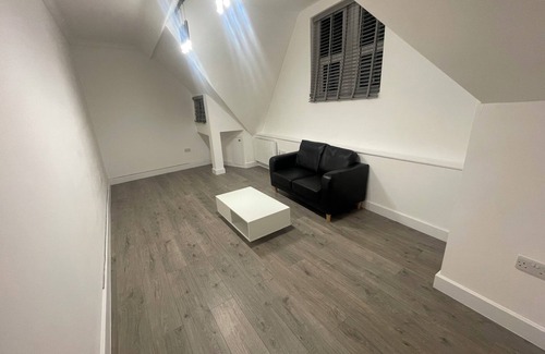 Leigh Apartment | Flat in Leigh