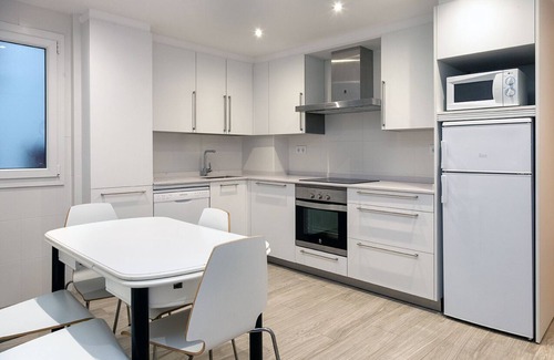 Ondarroa Condo | FLAT in the CENTER OF ONDARROA, fishing village, with WIFI 600MB, without slopes.