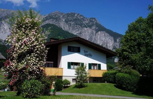 Vandans House | Flat in Vandans with open fireplace