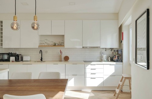 Restelo Apartment | Flat w/Balcony and Workspace by HostWise