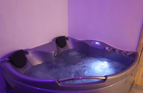 Centrs Apartment | Flat with spa in center of Riga