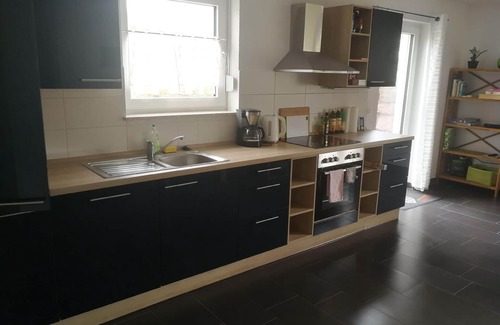 Altburg Apartment | Flat with terrace, barbecue and garden