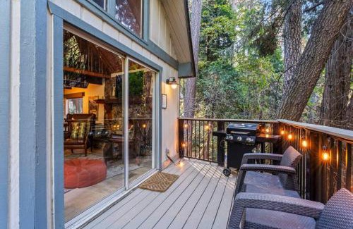 Arrowhead Villas House | Fleming Creek Hideaway, Next to Creek, Fire-Pit!