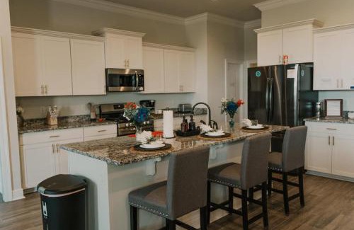 Lake Charles House | Flexible Stays Clean & Comfy Ideal For Worker