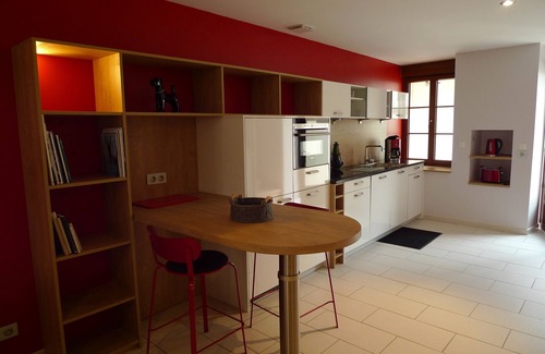 Sancerre House | Flint residence in the heart of Sancerre