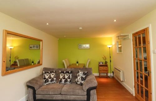 Beadnell House | Flora Cottage