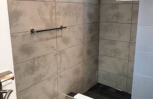 Etang Sale Les Bains Hotel | Floralys Hotel