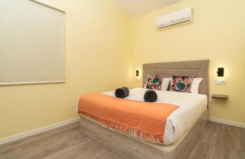 Calheta House | Florenças House - Private Jacuzzi & Garden