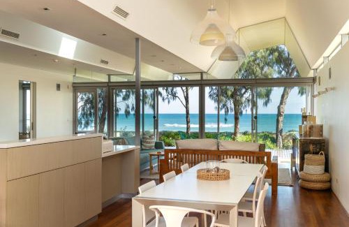 Dawesville House | Florida Beach House I Private Properties