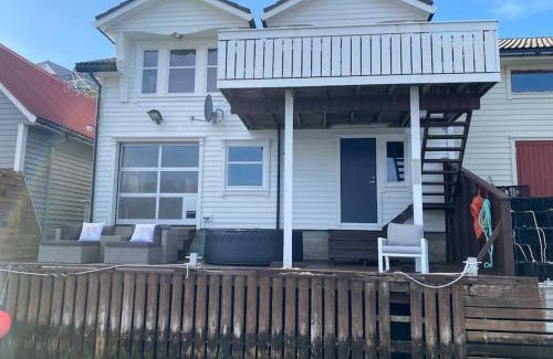 Bomlo House | Flott rorbu på idylliske Langevåg/Bømlo