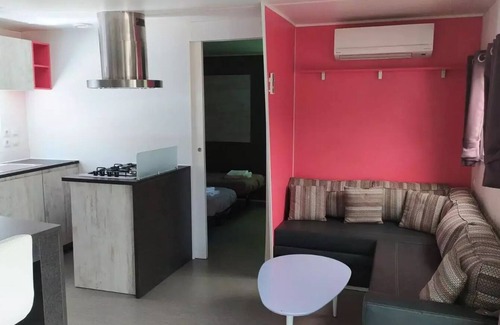 Saint Maime House | Flower Camping La Rivière * - Mobile home Premium 40m2 (2 bedrooms) + TV + LV + BBQ + Clim + 2 bathrooms 5 people